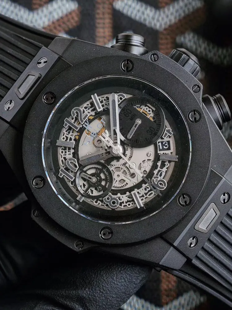 Hublot-Big-Bang-411.CI.1110.RX-Black-Detail-Images-1