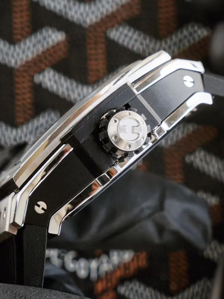 Hublot-Spirit-of-Big-Bang-614.NX.1170.RX-Black-Right-Side-View