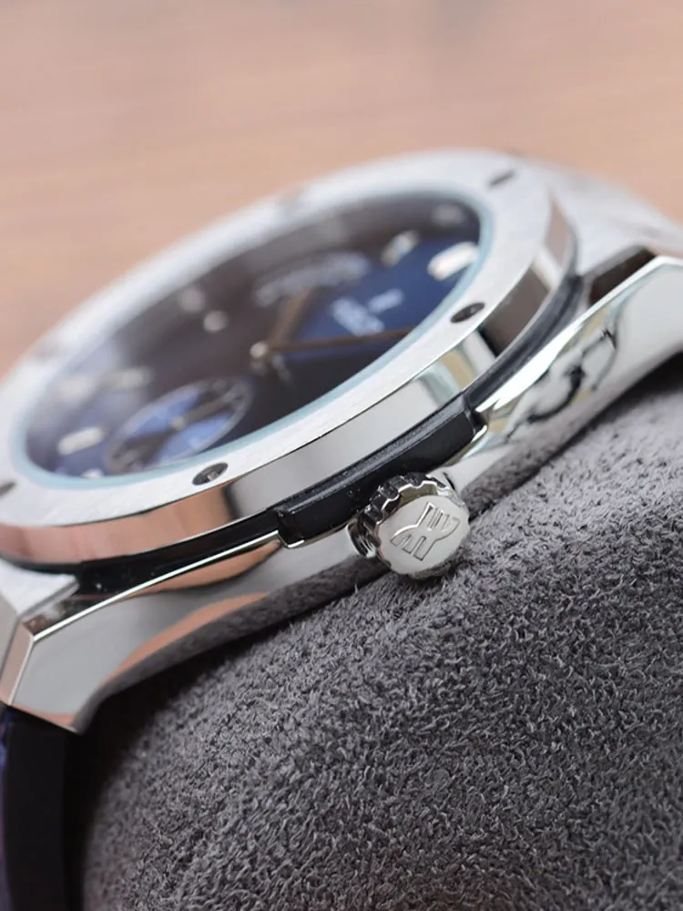 Hublot-Classic-Fusion-516.NX.7170.LR-Blue-Right-Side-View