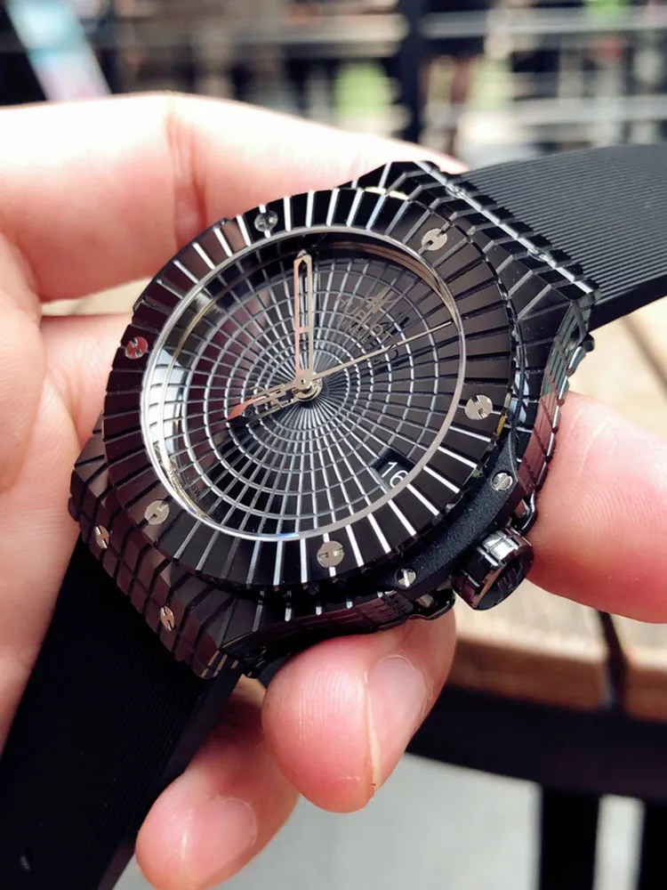 Hublot-Big-Bang-346.CX.1800.RX-Black-Detail-Images