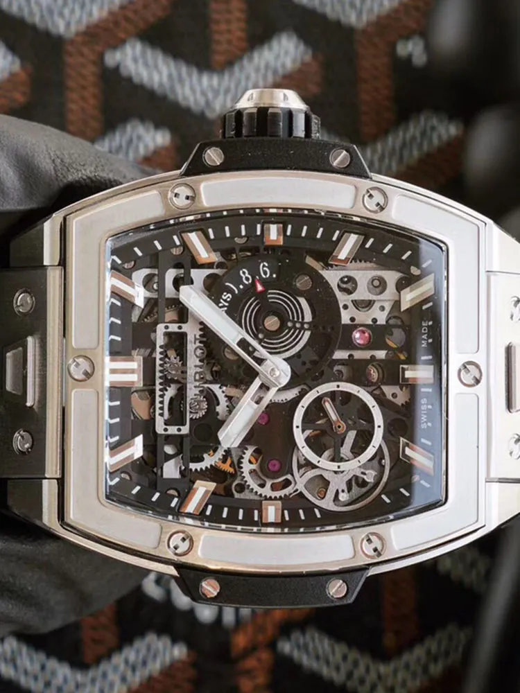 Hublot-Spirit-of-Big-Bang-614.NX.1170.RX-Black-Detail-Images-2