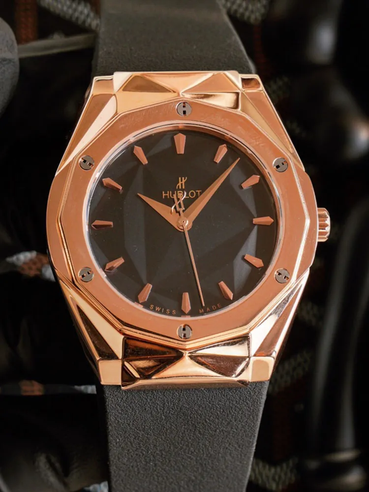 Hublot-Classic-Fusion-550.OS.1800.RX.ORL19-Black-Front-View-1