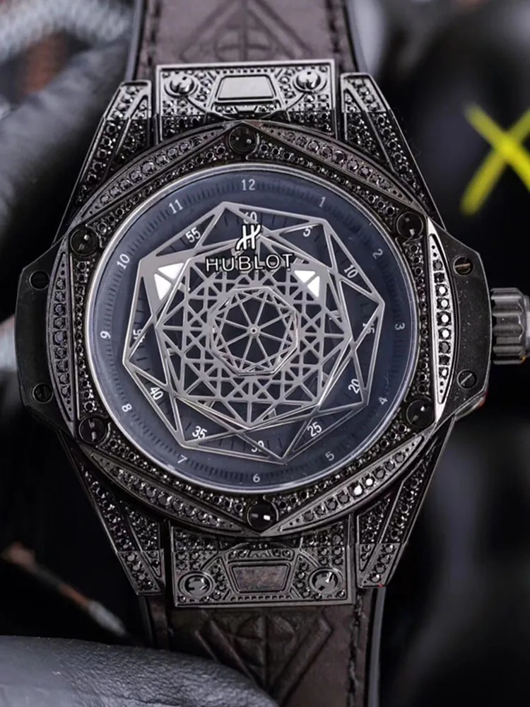 Hublot-Big-Bang-415.CX.1114.VR.1700.MXM17-Black-Front-View-1