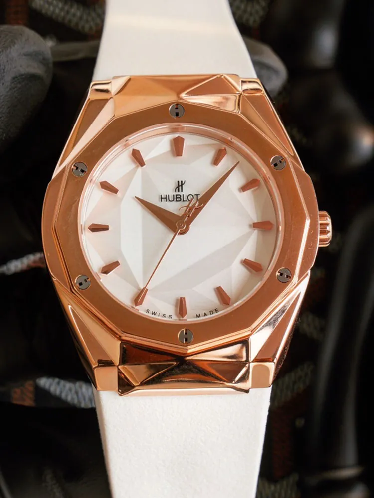 Hublot-Classic-Fusion-550.OS.2200.RW.ORL20-White-Front-View-1
