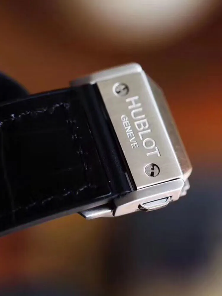 Hublot-Classic-Fusion-505.NX.0170.LR-Black-Buckle