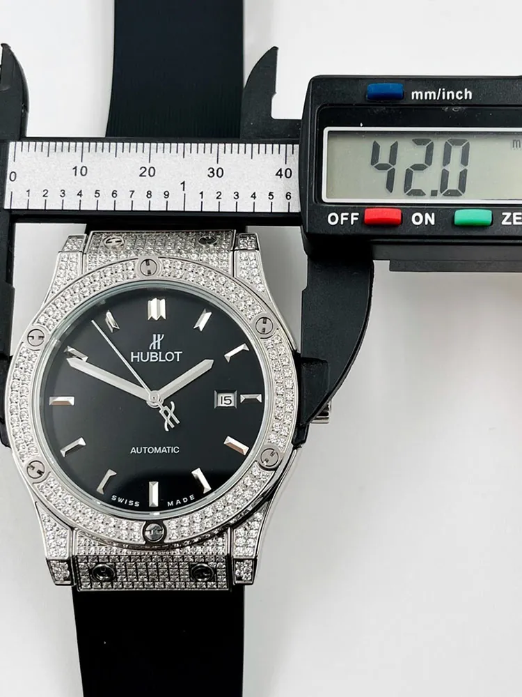 Hublot-Classic-Fusion-542.NX.1171.LR.1704-Black-Dimensions-1