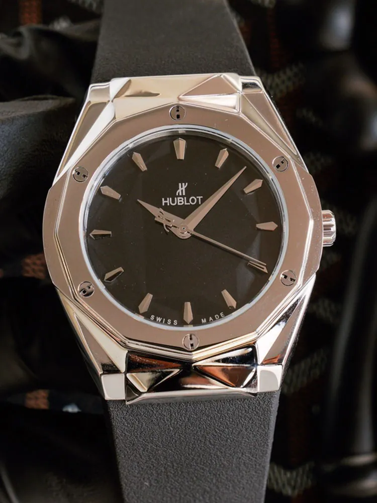Hublot-Classic-Fusion-550.NS.1800.RX.ORL19-Black-Front-View-1