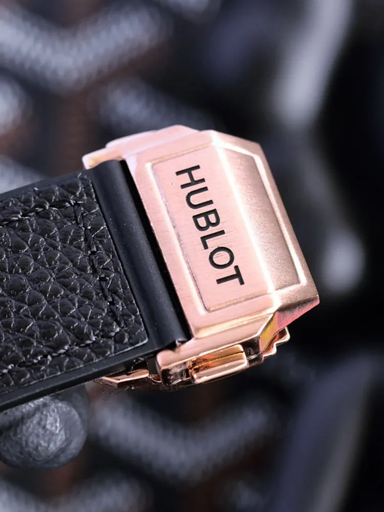 Hublot-Classic-Fusion-526.OX.0124.VR-Black-Buckle