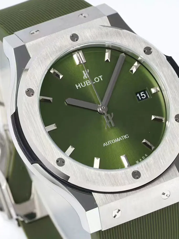 Hublot-Classic-Fusion-542.NX.8970.RX-Green-Dial-Detail-1
