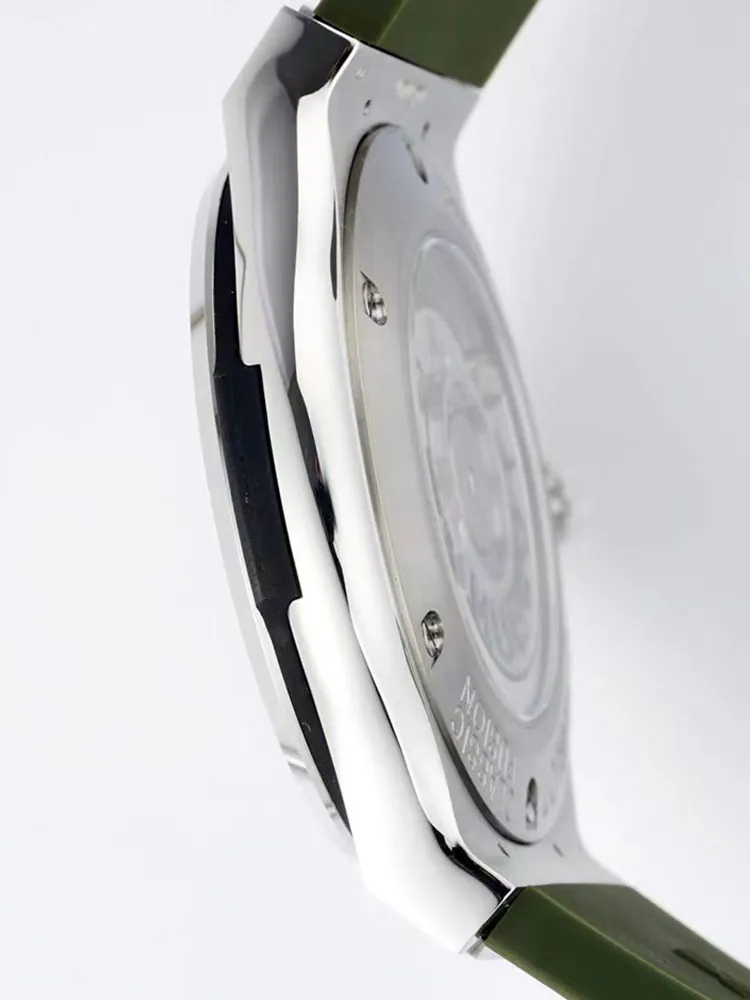 Hublot-Classic-Fusion-542.NX.8970.RX-Green-Left-Side-View