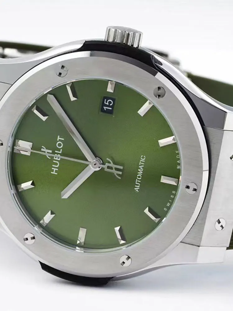 Hublot-Classic-Fusion-542.NX.8970.RX-Green-Dial-Detail-4