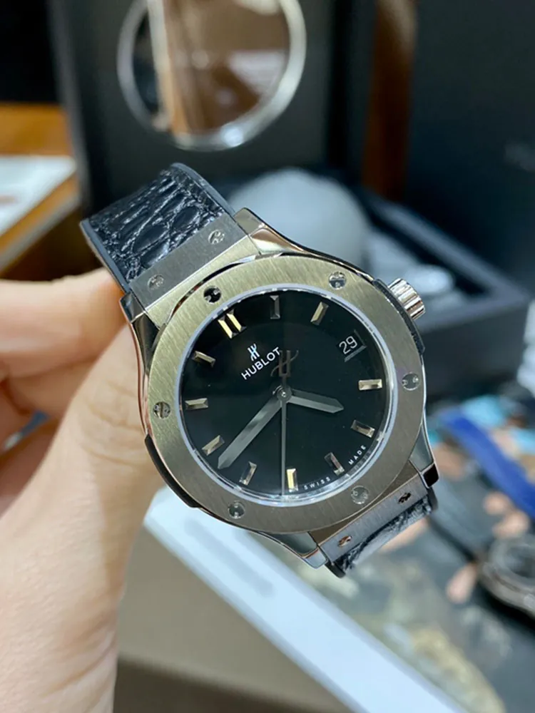 Hublot-Classic-Fusion-581.NX.1470.RX-Black-Front-View-1