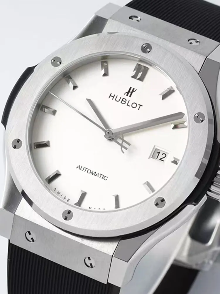 Hublot-Classic-Fusion-542.NX.2611.RX-White-Dial-Detail-1