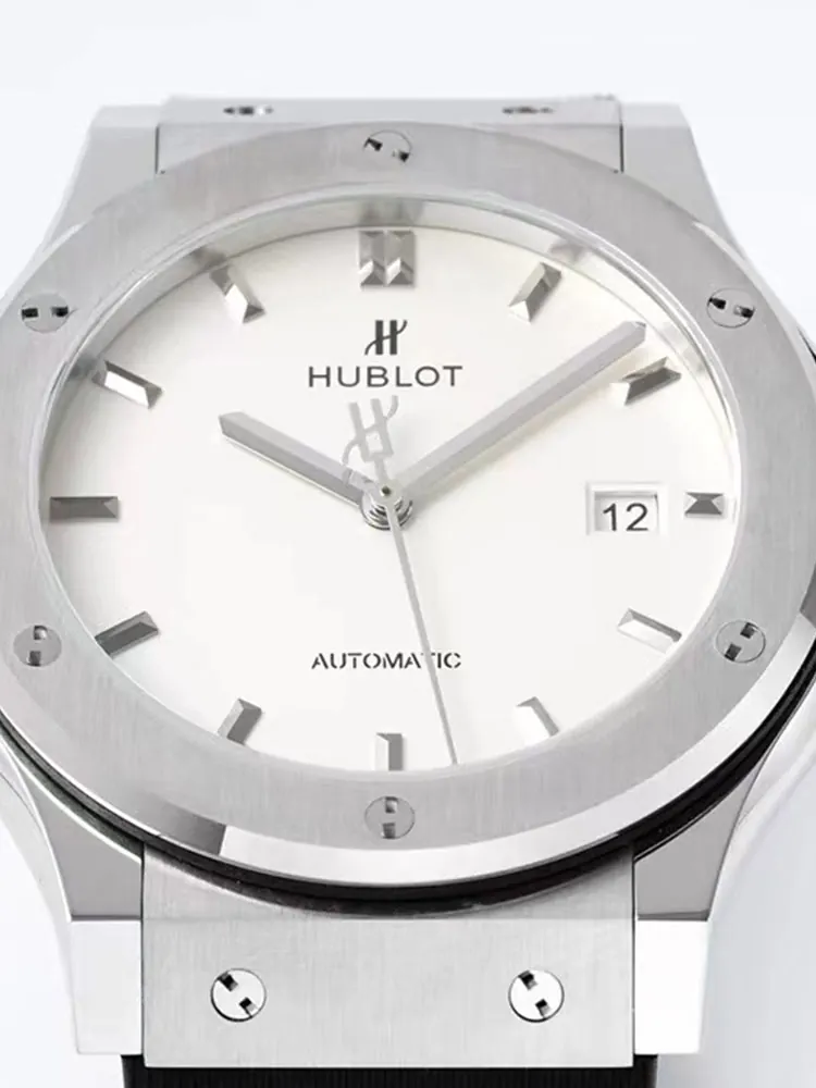 Hublot-Classic-Fusion-542.NX.2611.RX-White-Dial-Detail-4
