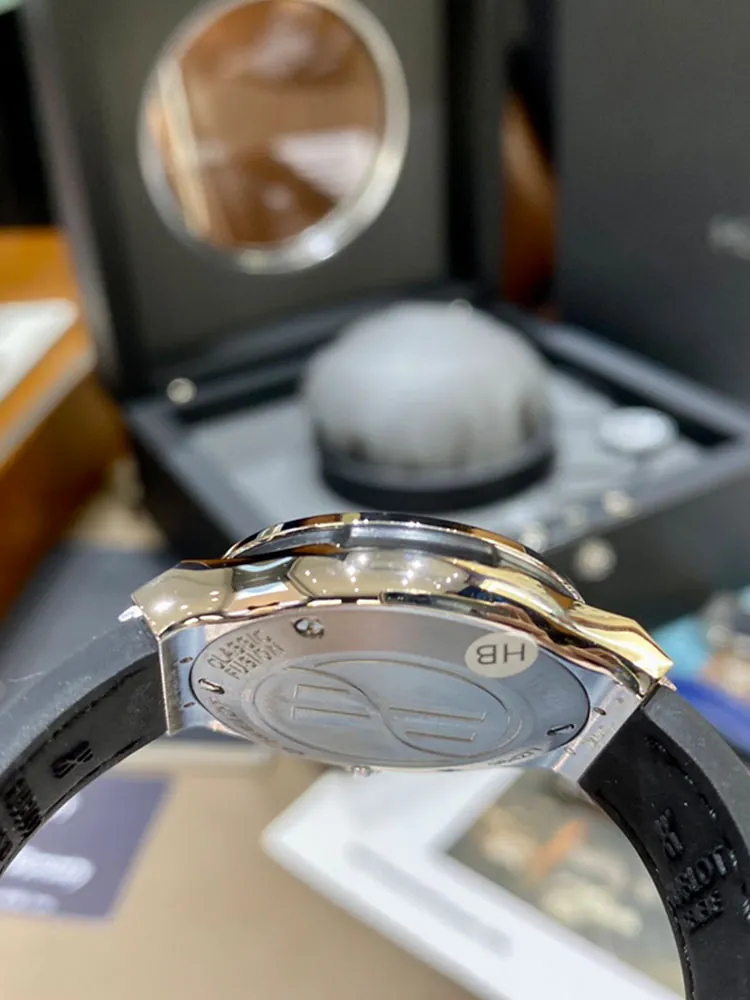 Hublot-Classic-Fusion-581.NX.7071.LR-Grey-Left-Side-View