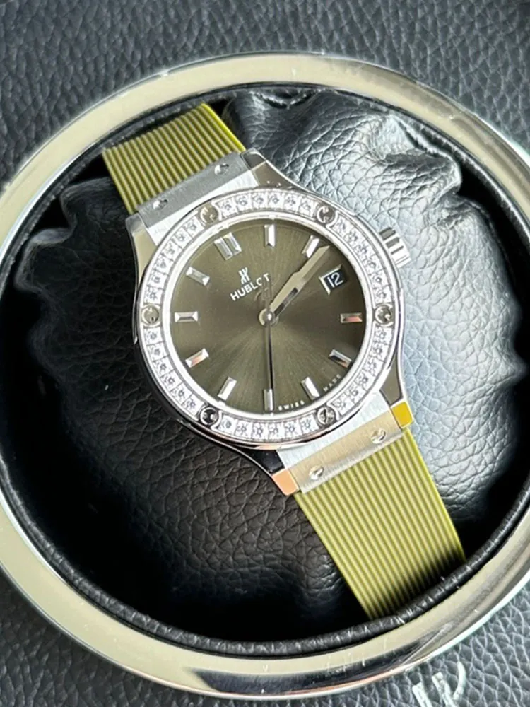 Hublot-Classic-Fusion-581.NX.8970.RX.1104-Green-Front-View-1