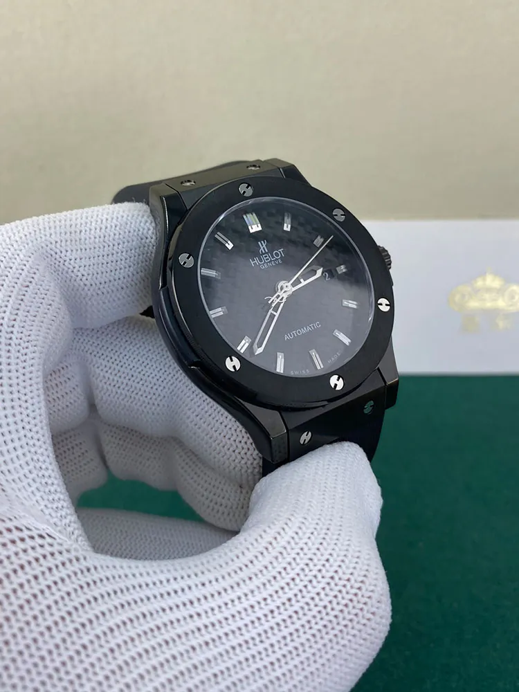 Hublot-Classic-Fusion-511.CM.1770.RX-Black-Detail-Images-1