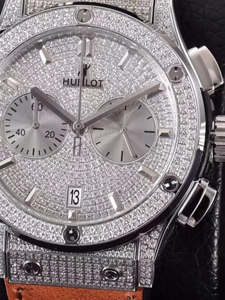 Hublot-Classic-Fusion-521.NX.9010.LR.1704-Diamond-Dial-Detail-1