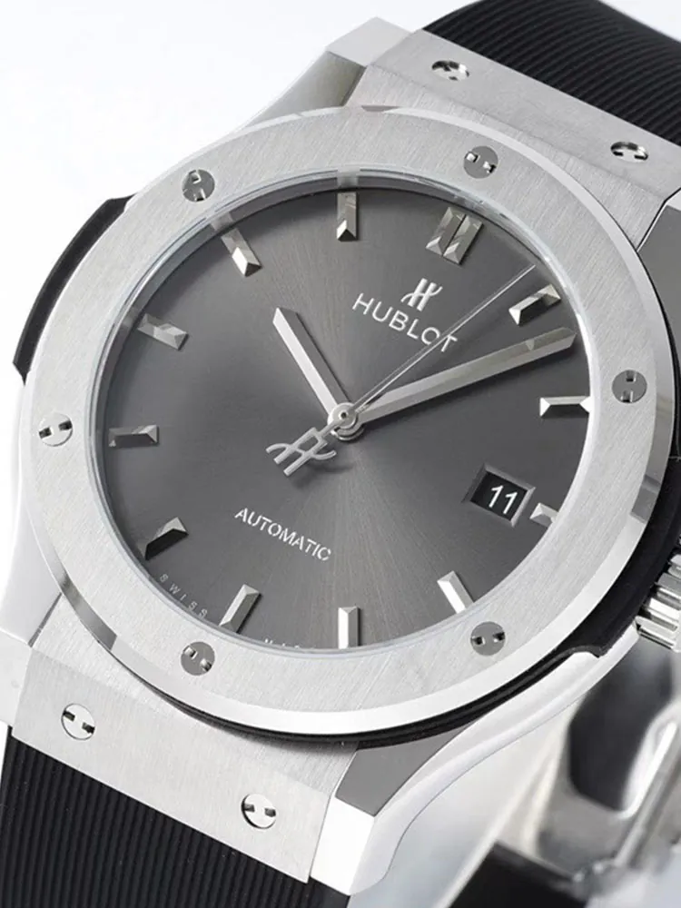 Hublot-Classic-Fusion-511.NX.7071.RX-Grey-Dial-Detail-1