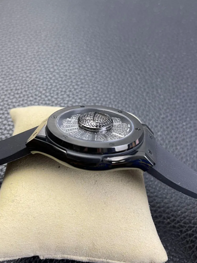 Hublot-Classic-Fusion-507.CX.9000.RX.TAK21-Black-Left-Side-View