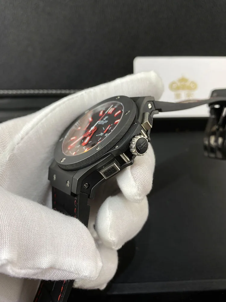 Hublot-Big-Bang-301.CI.1123.GR-Black-Right-Side-View
