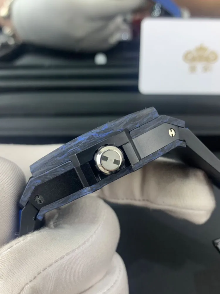 Hublot-Spirit-of-Big-Bang-645.QL.7117.RX-Blue-Right-Side-View
