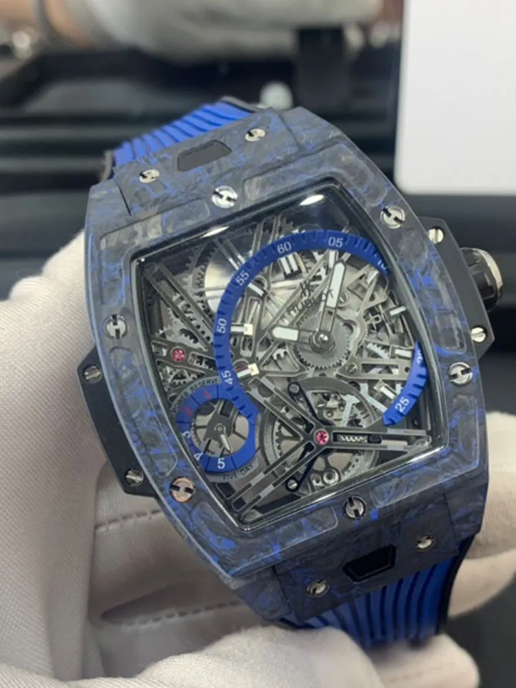 Hublot-Spirit-of-Big-Bang-645.QL.7117.RX-Blue-Dial-Detail-1