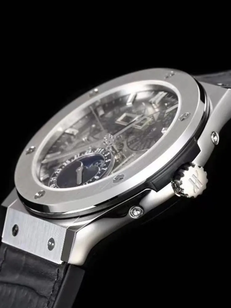 Hublot-Classic-Fusion-547.NX.0170.LR-Silver-Right-Side-View