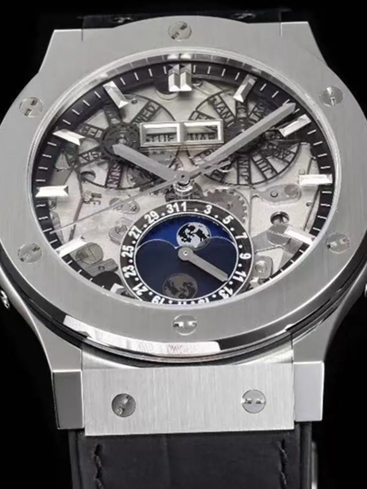 Hublot-Classic-Fusion-547.NX.0170.LR-Silver-Dial-Detail-1