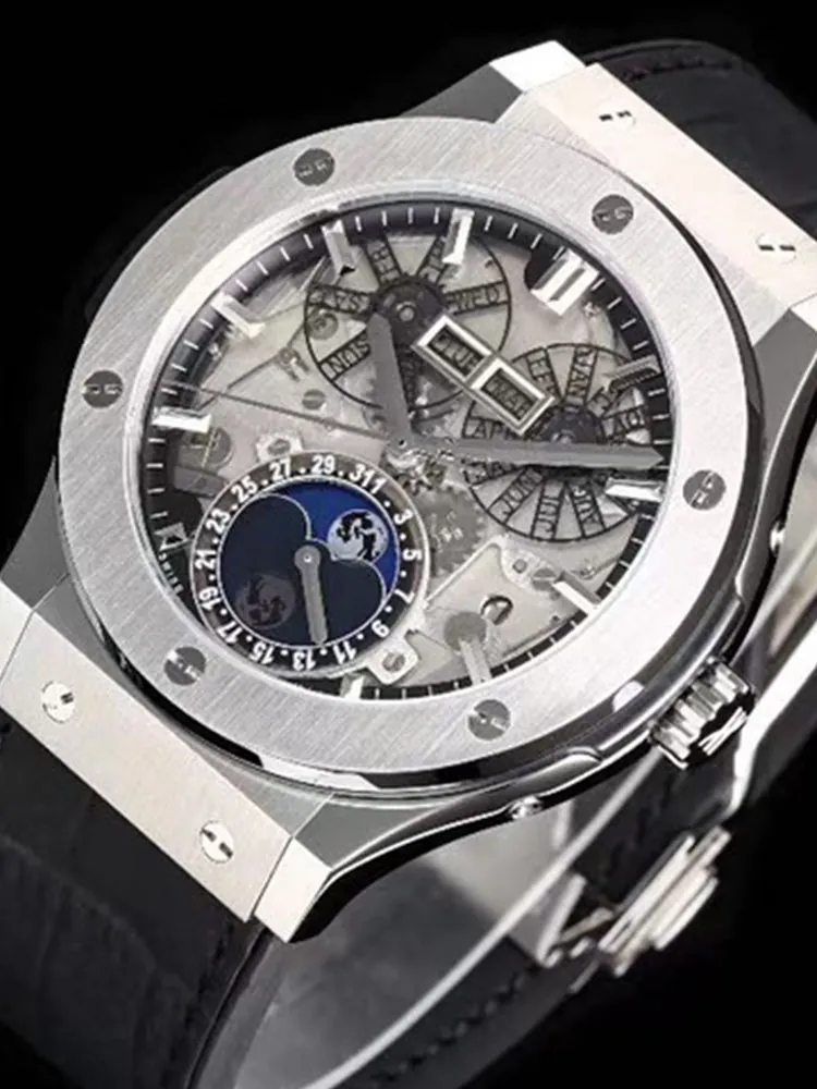 Hublot-Classic-Fusion-547.NX.0170.LR-Silver-Dial-Detail-2
