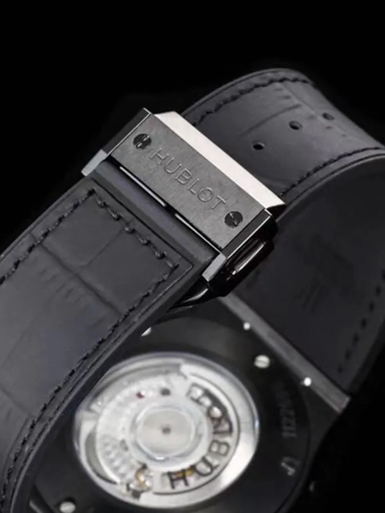Hublot-Classic-Fusion-547.CX.0170.LR-Black-Buckle