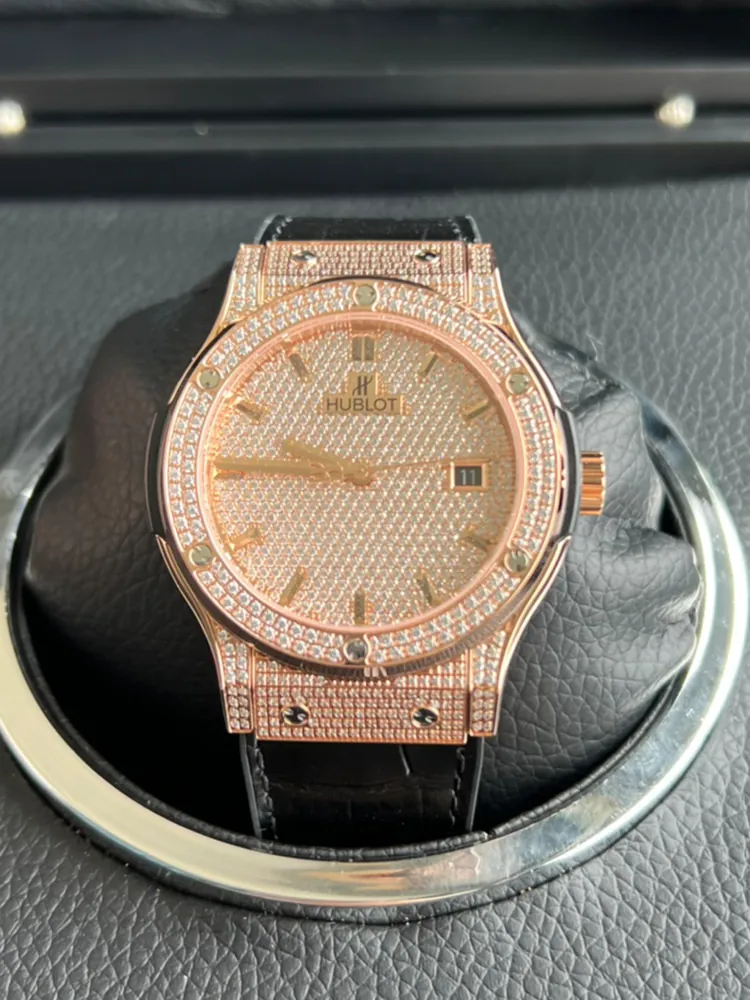 Hublot-Classic-Fusion-542.OX.9010.LR.1704-Rose-Gold-Front-View-1