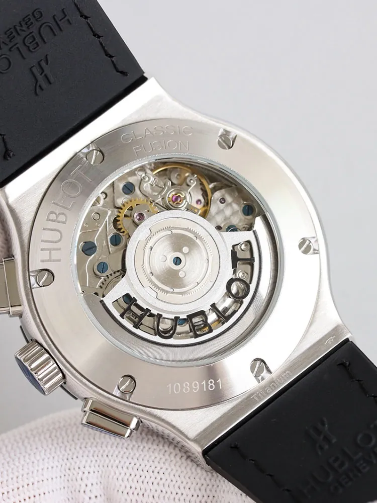 Hublot-Classic-Fusion-550.OS.2200.RW.1604.ORL20-White-Back-View