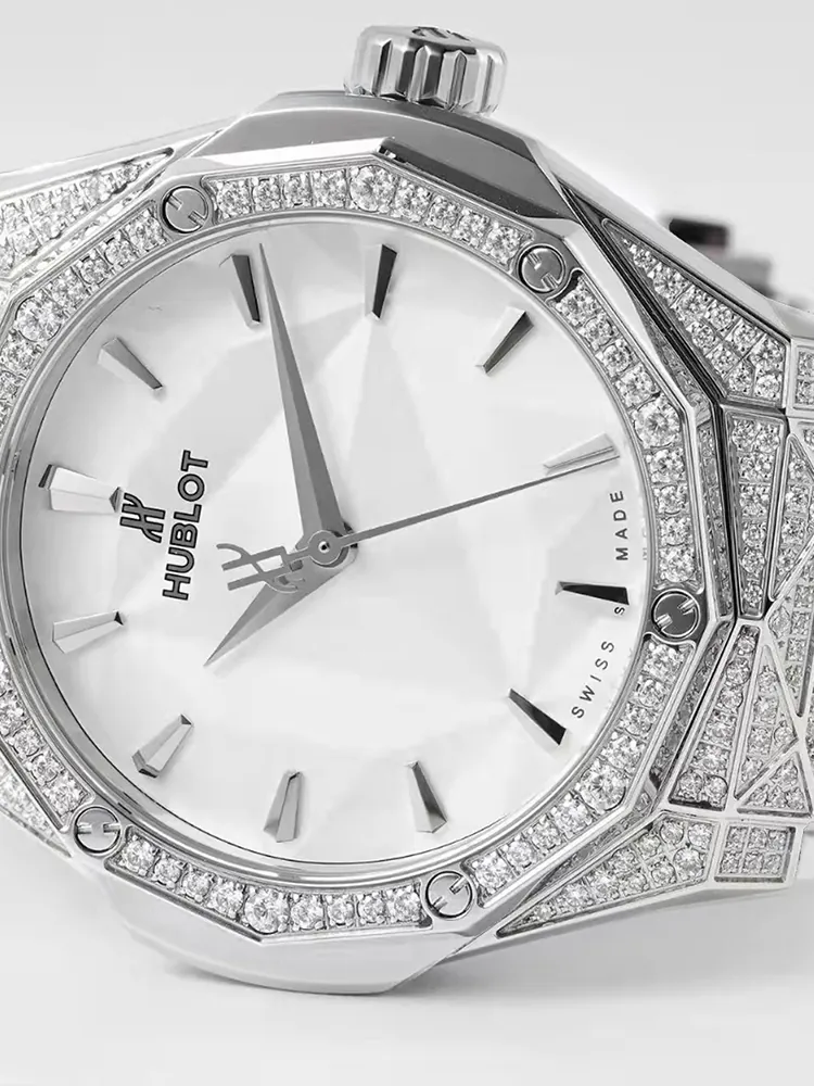 Hublot-Classic-Fusion-550.NS.2200.RW.1604.ORL20-White-Dial-Detail-3