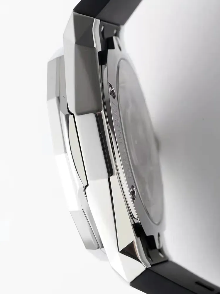 Hublot-Classic-Fusion-550.NS.1800.RX.1604.ORL19-Black-Left-Side-View