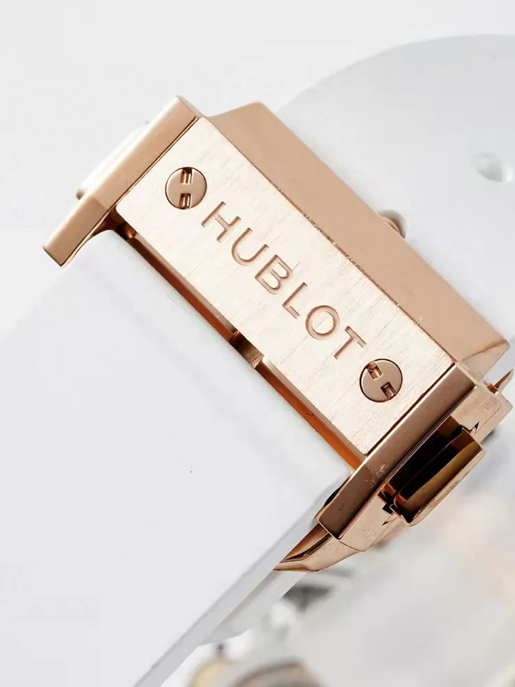 Hublot-Classic-Fusion-550.OS.2200.RW.1604.ORL20-White-Buckle