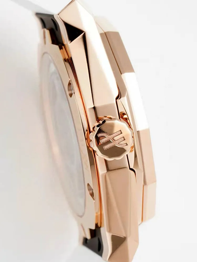 Hublot-Classic-Fusion-550.OS.2200.RW.1604.ORL20-White-Right-Side-View