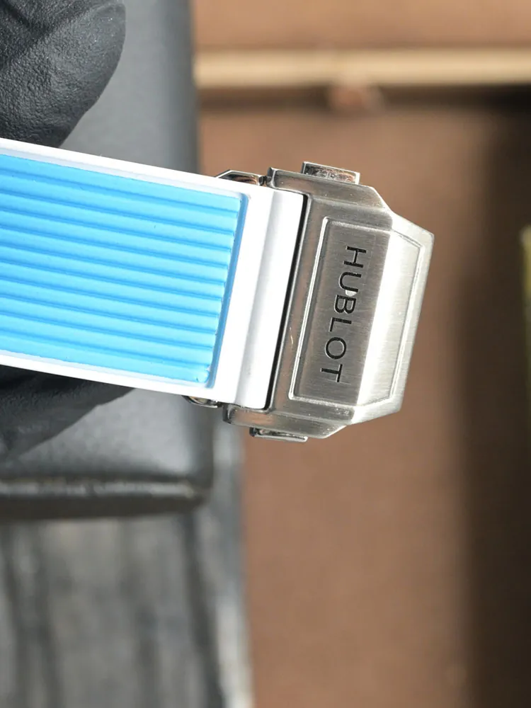 Hublot-Big-Bang-441.NE.2080.RX.AFA24-Blue-Buckle