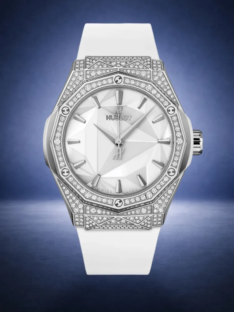 Hublot-Classic-Fusion-550.NS.2200.RW.1604.ORL20-White-Cover-Image