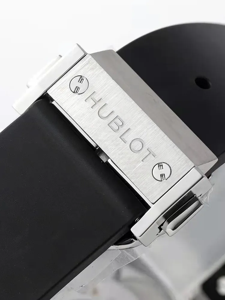 Hublot-Classic-Fusion-550.NS.1800.RX.1604.ORL19-Black-Buckle