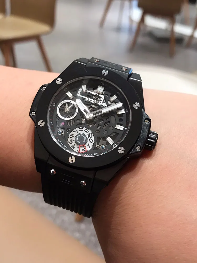Hublot-Big-Bang-414.CI.1123.RX-Black-Wearing-View