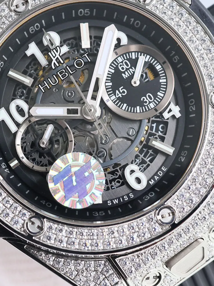 Hublot-Big-Bang-421.NX.1170.RX.1704-Black-Dial-Detail-2