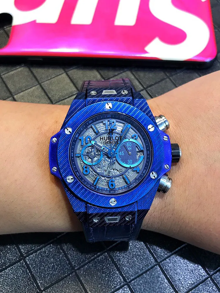Hublot-Big-Bang-411.YL.5190.NR.ITI15-Blue-Wearing-View