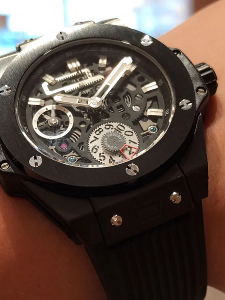 Hublot-Big-Bang-414.CI.1123.RX-Black-Detail-Images-2