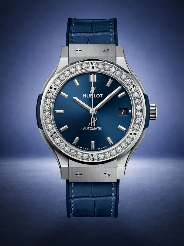 Hublot-Classic-Fusion-565.NX.7170.LR.1204-Blue-Cover-Image