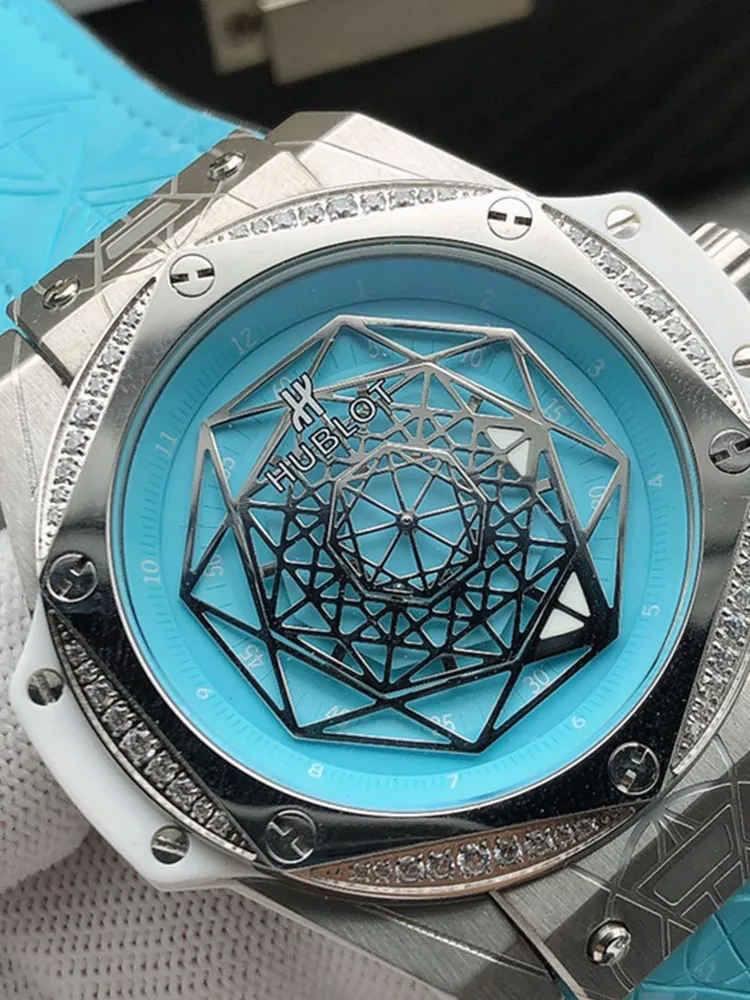 Hublot-Big-Bang-465.SS.7179.VR.1204.MXM19-Sky-Blue-Dial-Detail-2