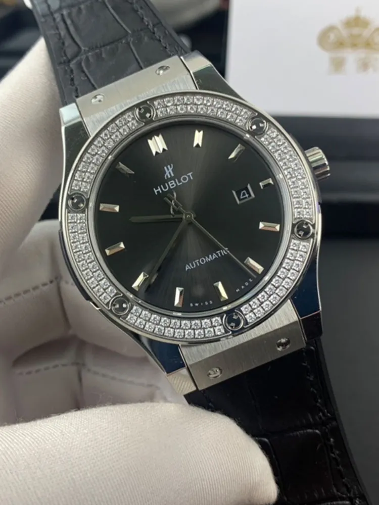 Hublot-Classic-Fusion-542.NX.1171.LR.1104-Black-Front-View-1