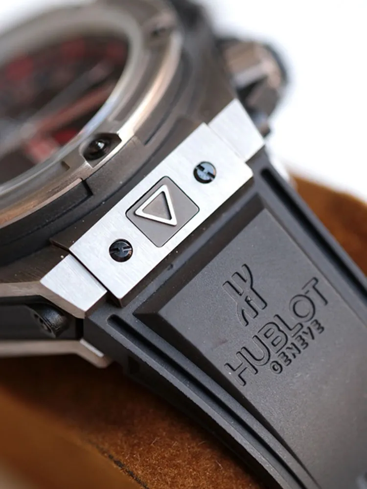 Hublot-King-Power-731.NX.1190.RX-Red-Detail-Images-1