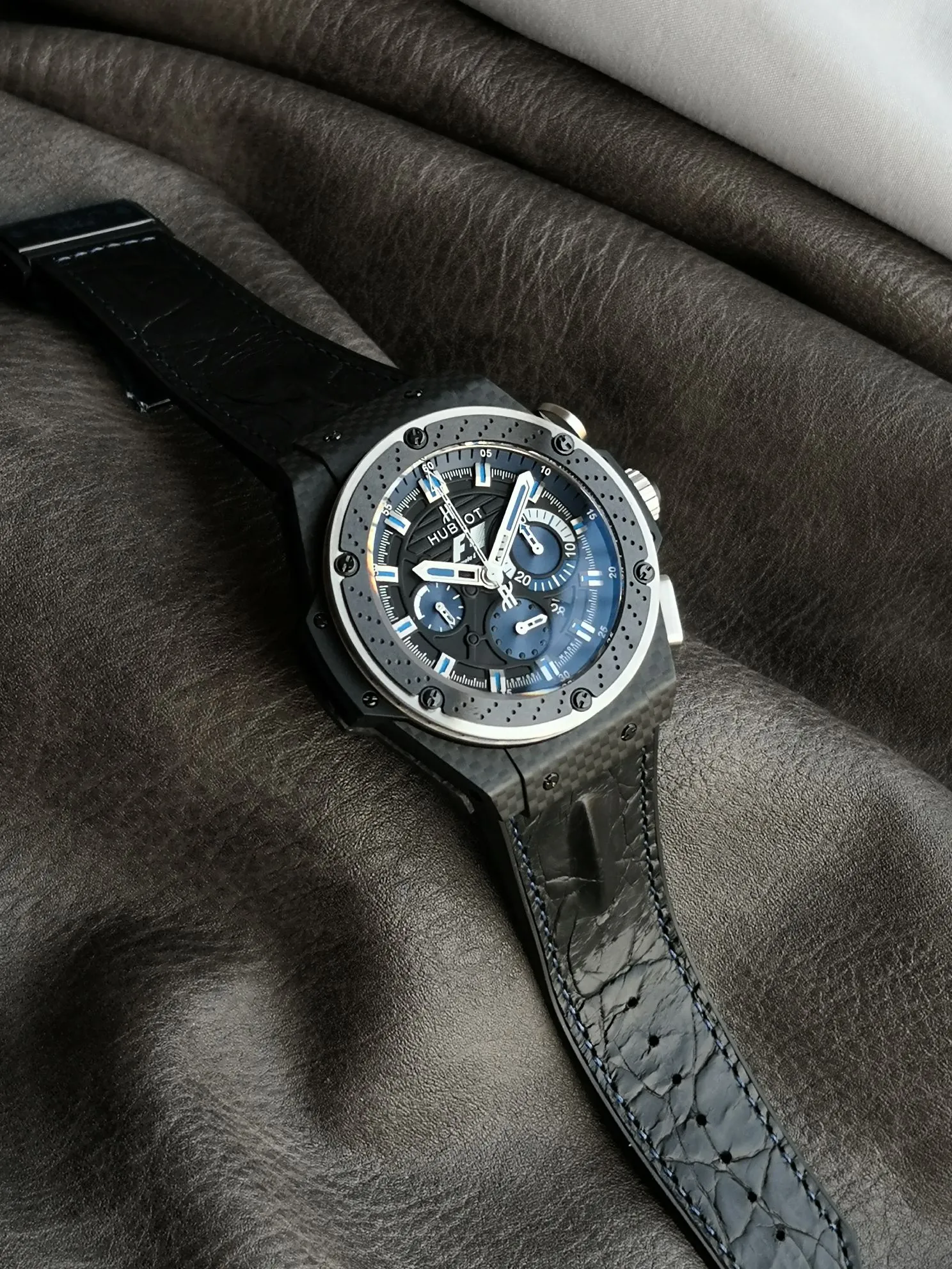 Hublot-King-Power-703.QM.1129.HR.FIL11-Black-Display-Image