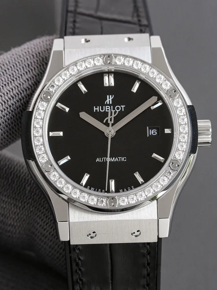Hublot-Classic-Fusion-565.NX.1470.LR.1204-Black-Front-View-1